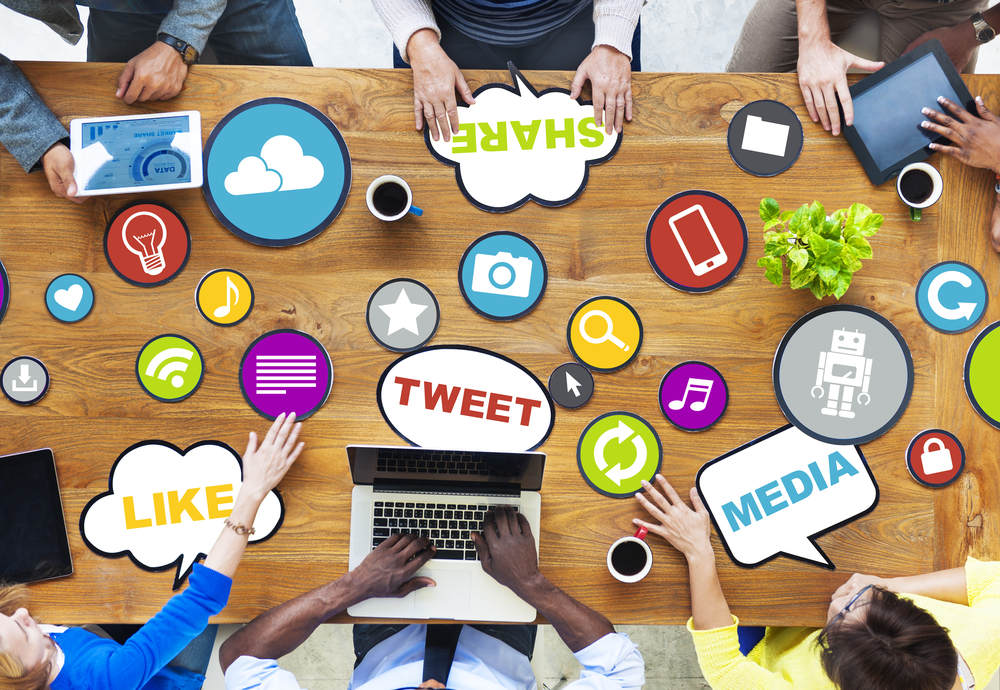 How Digital Technologies Complement Offline PR Communication Strategies